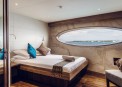  Dolphin Suite